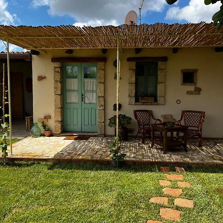 Graziosa Stanza Campidanese Su Segundu Guest House Oristano Luaran gambar