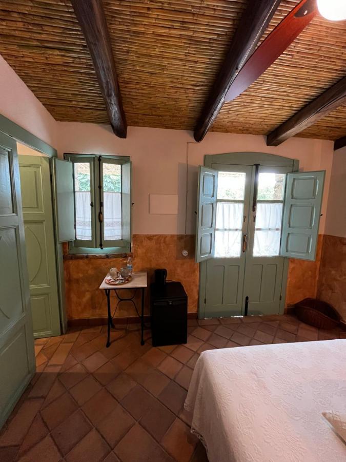 Graziosa Stanza Campidanese Su Segundu Guest House Oristano Luaran gambar