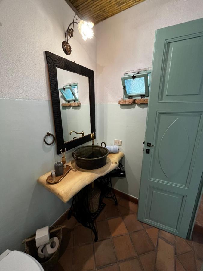 Graziosa Stanza Campidanese Su Segundu Guest House Oristano Luaran gambar